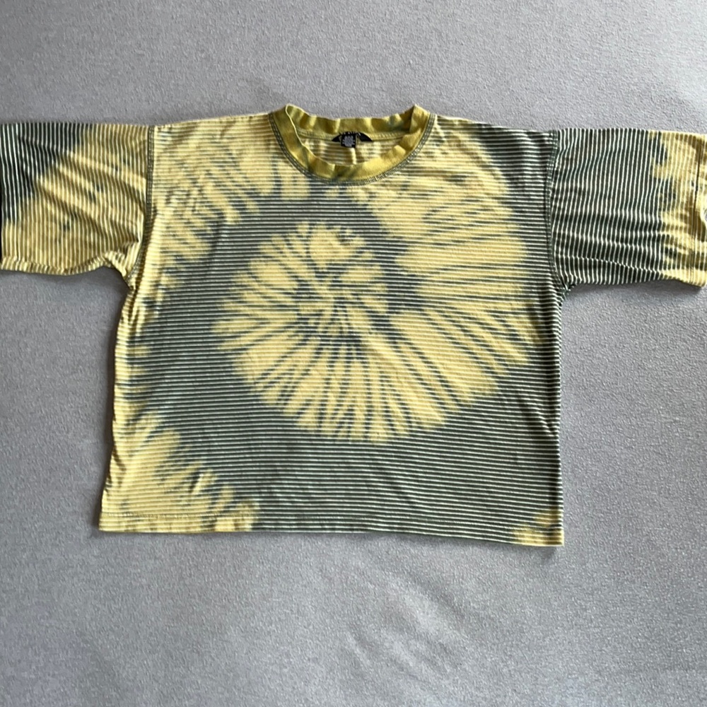 💟$3 Bundle Add On💟 American Eagle Studio tie-dye t shirt